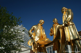 PHOTOS OF CIVIC MONUMENTS & STATUES
